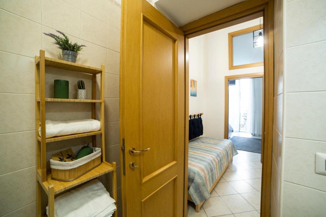 Apartamento Bnb Al Centro E Meglio, Napoli Exterior foto